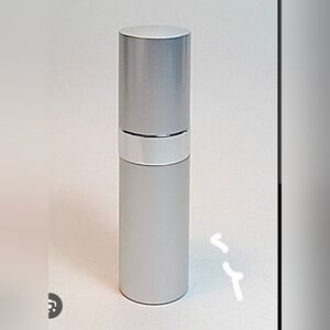 Elegant Polished Silver Twist Up Atomizer BNIB